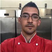 Cuoco e pasticcere da molti anni